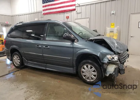 2005 Chrysler Town & Country Limited from USA, damaged, VIN 2C8GP64L75R530463